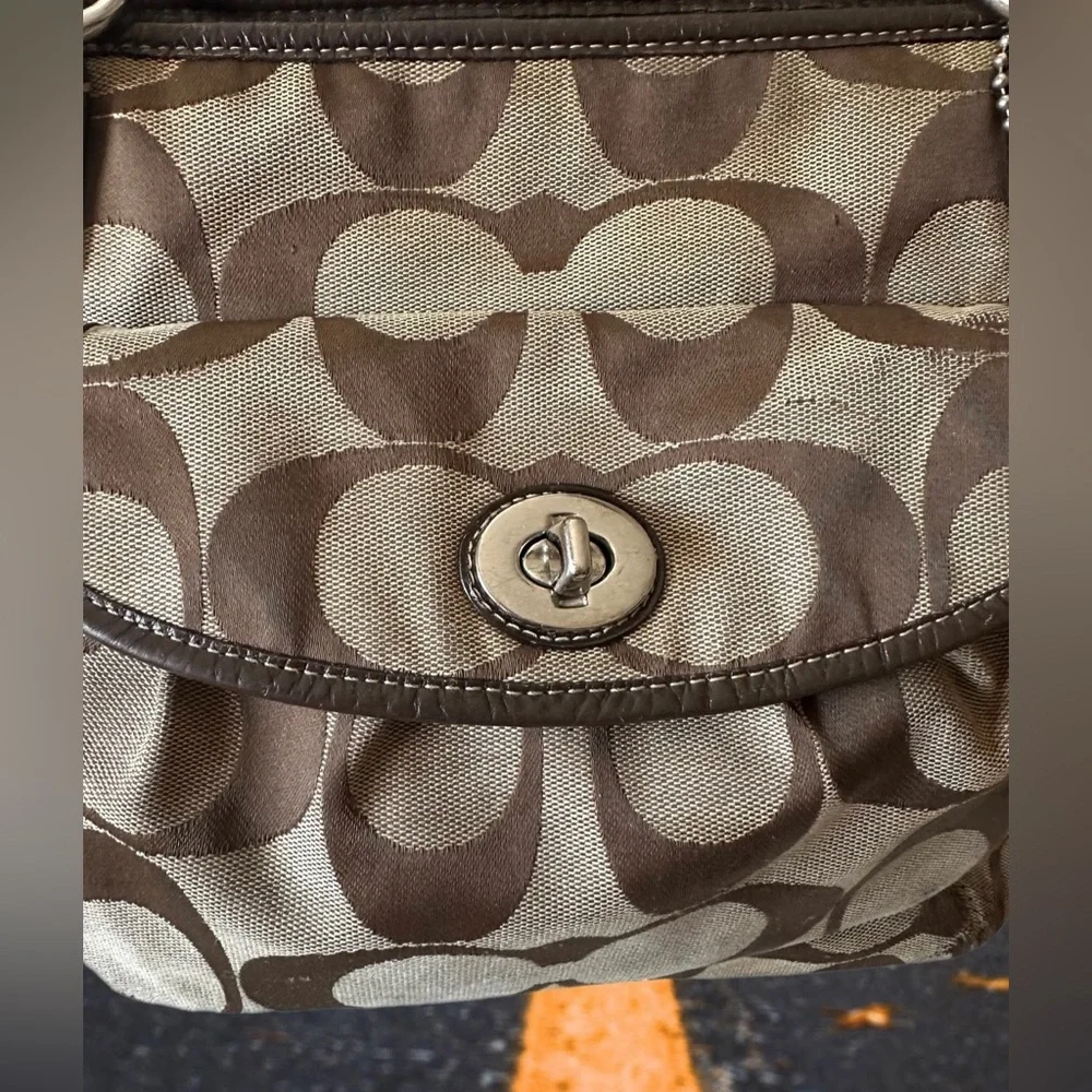 COACH Leah Signature Tote Bag - Khaki/Brown No. D1077-F14659